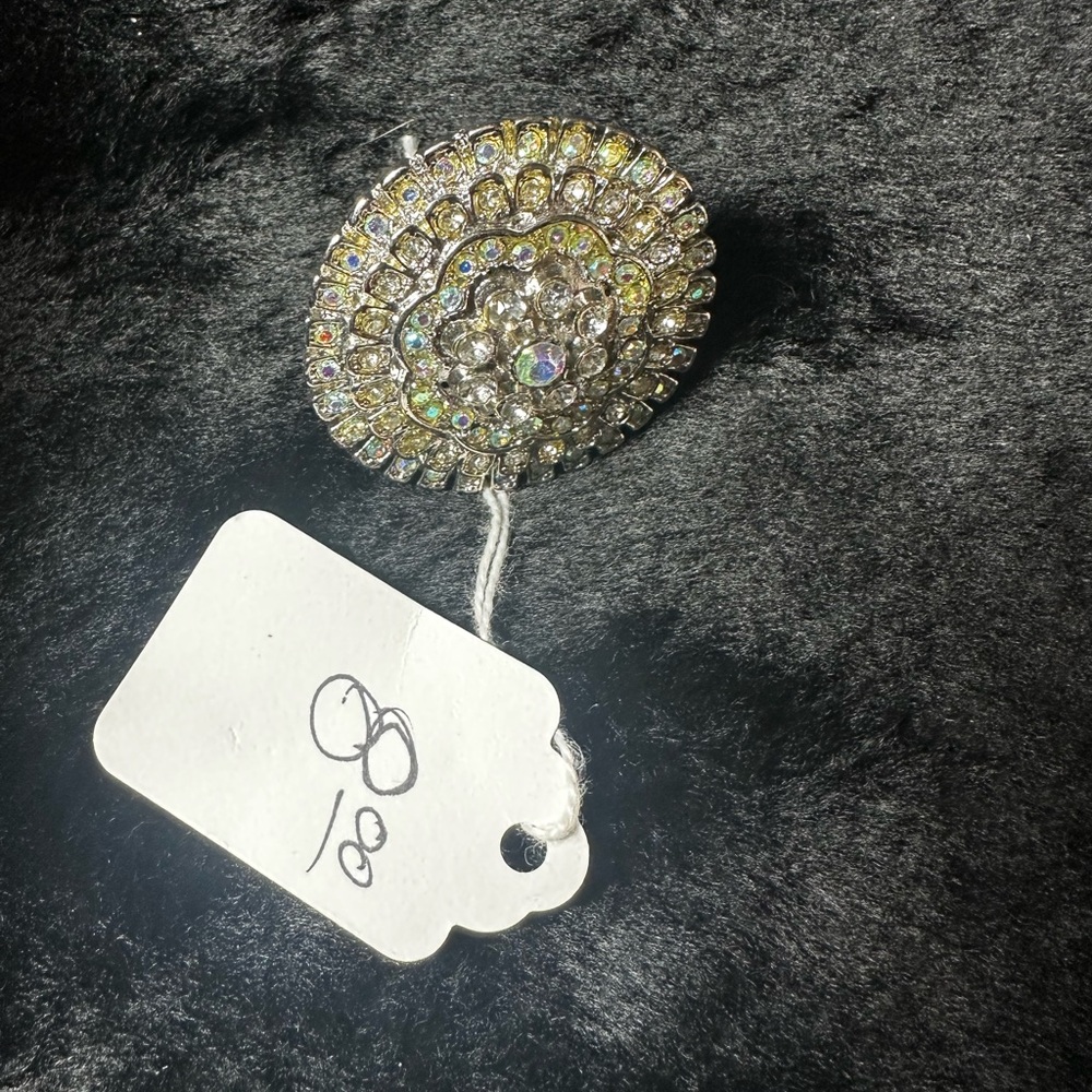 Elegant Silver and Gold Crystal Ring